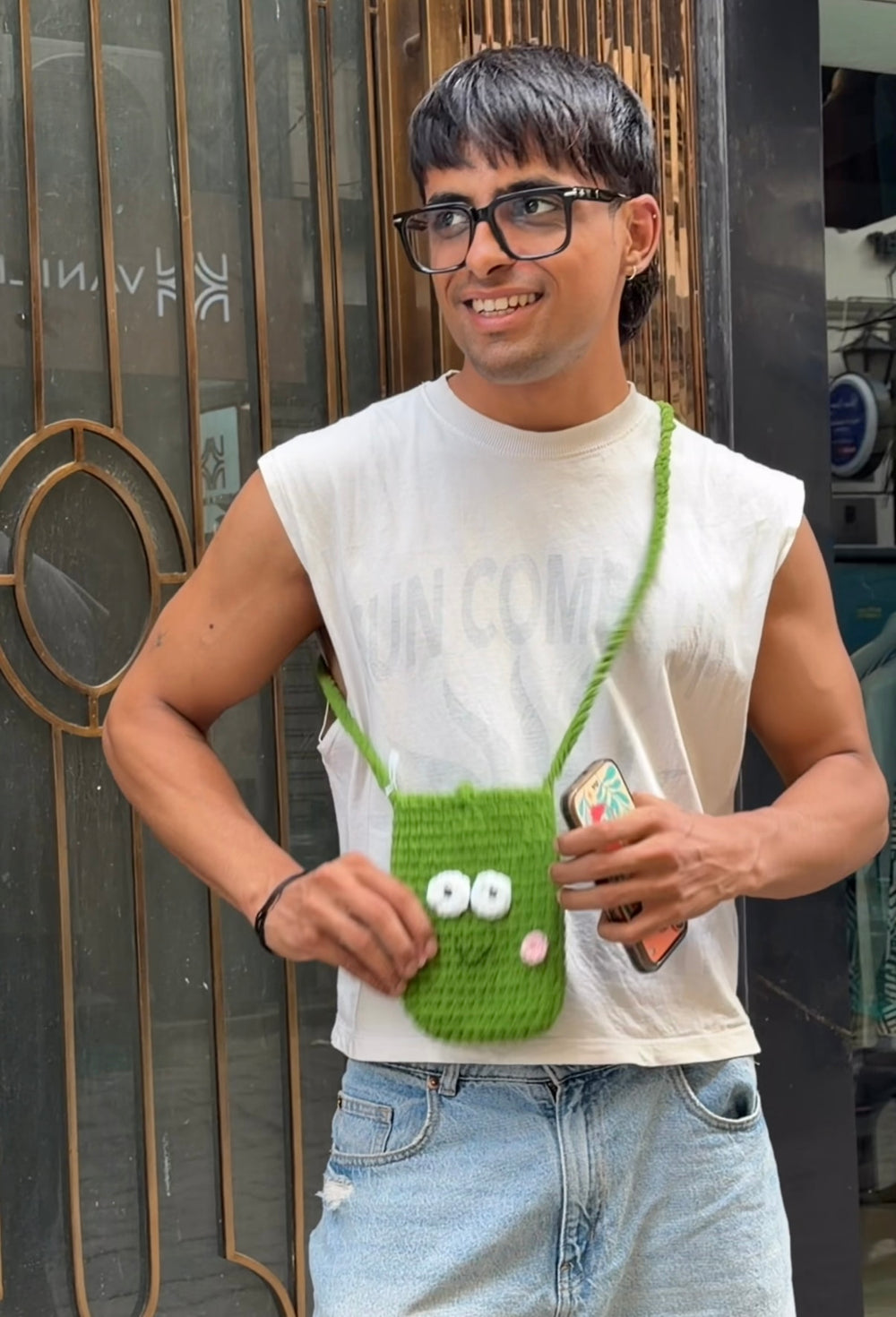 Phone pouch