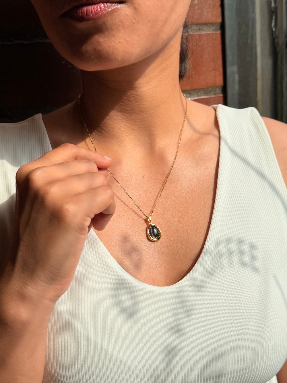 Imperfect onyx